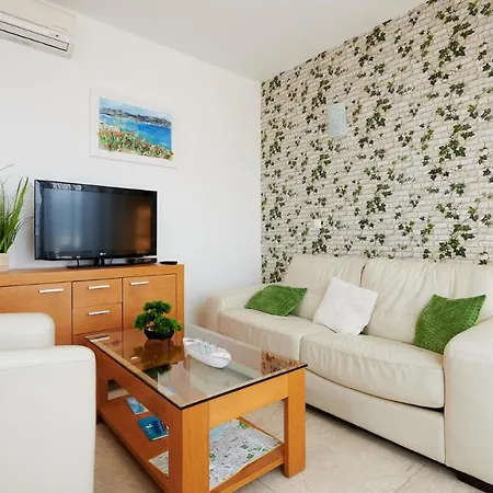 Clementin شقة سلاتين