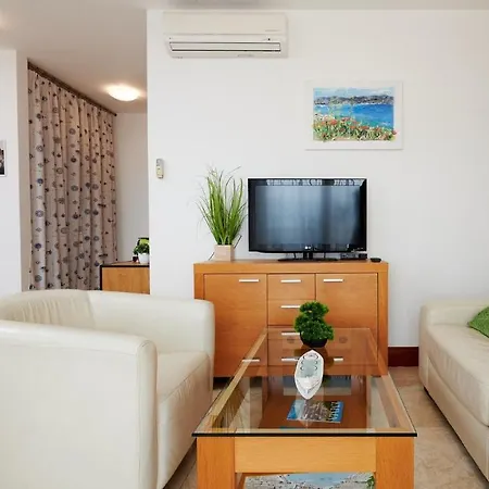 Clementin شقة سلاتين